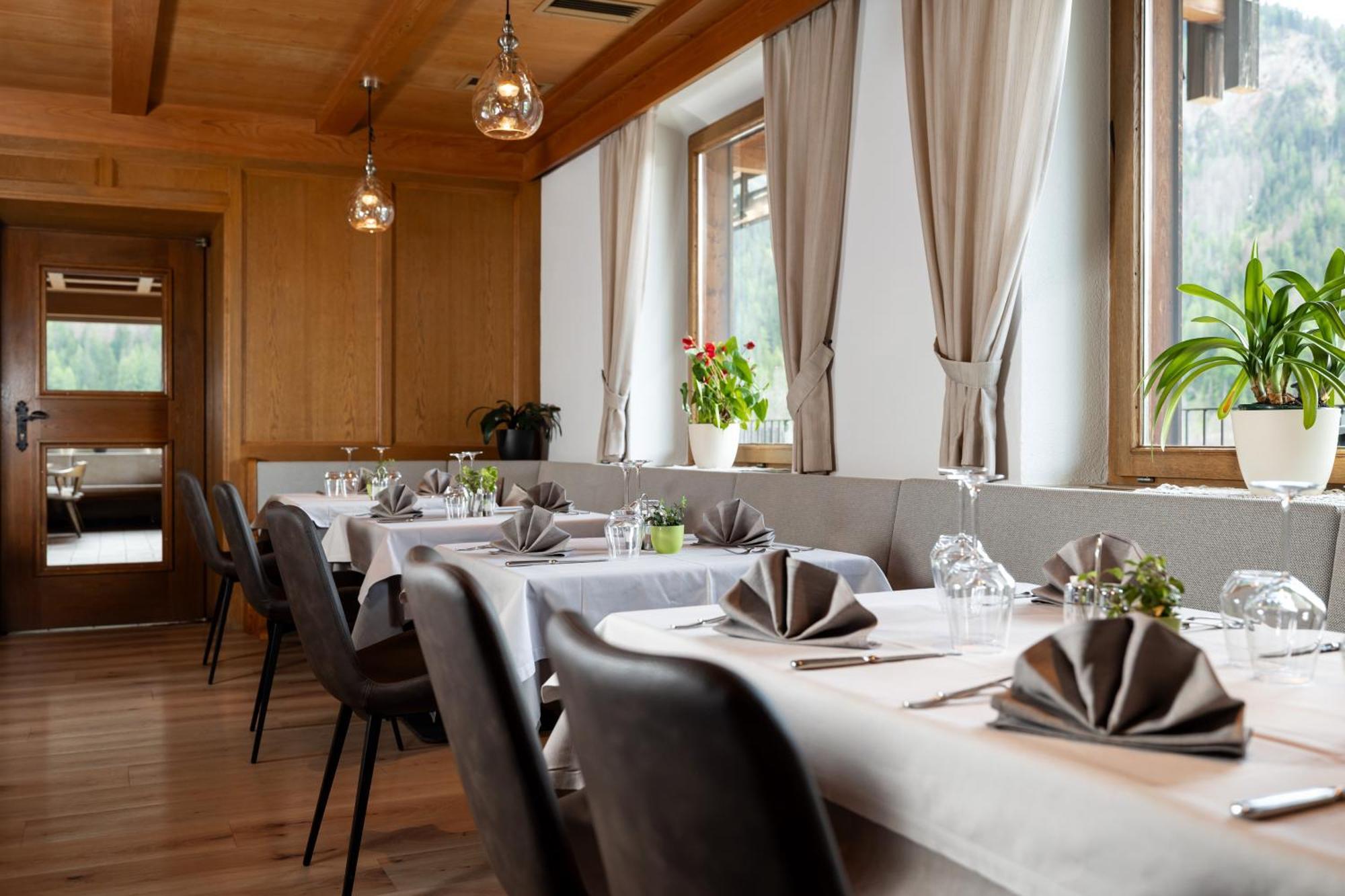 Hotel Alpenrose Dolomites La Valle Exteriér fotografie