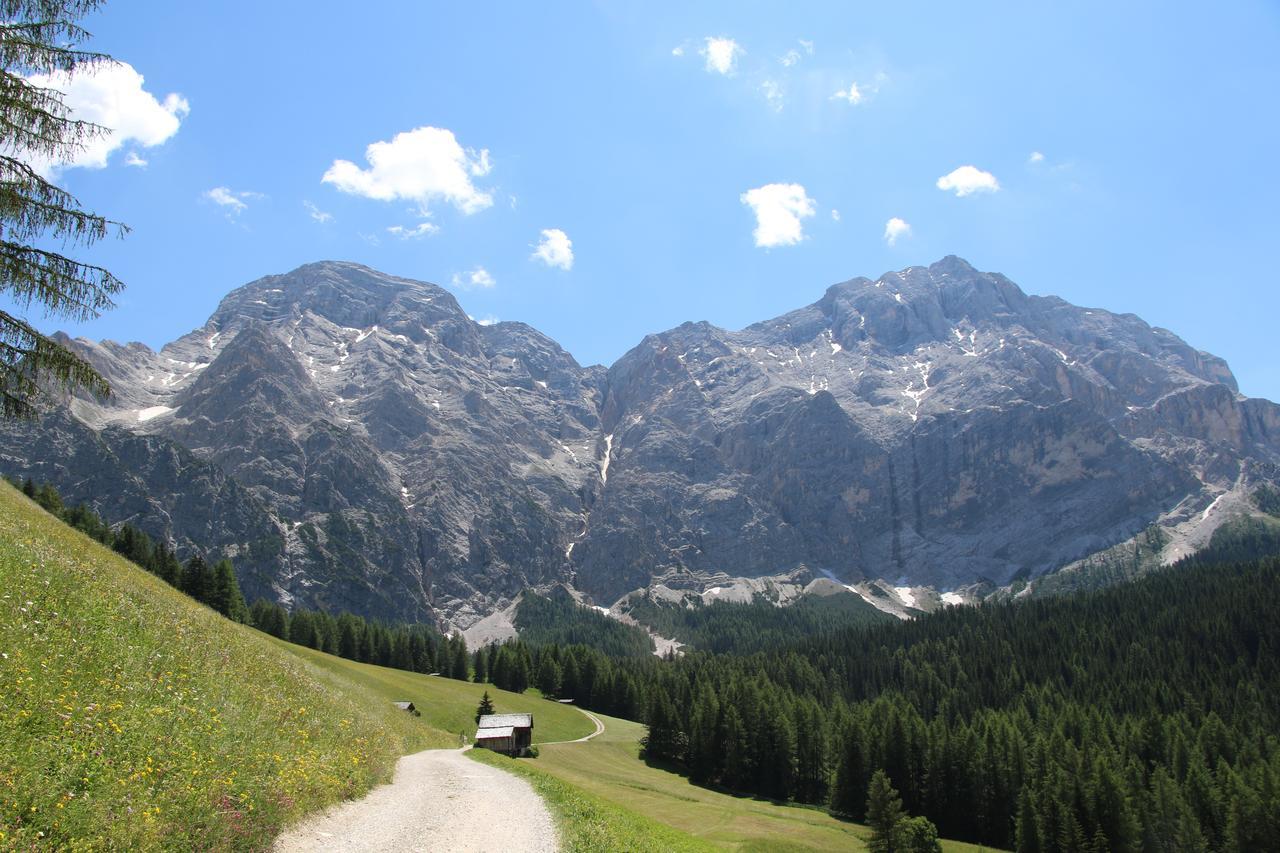 Hotel Alpenrose Dolomites La Valle Exteriér fotografie